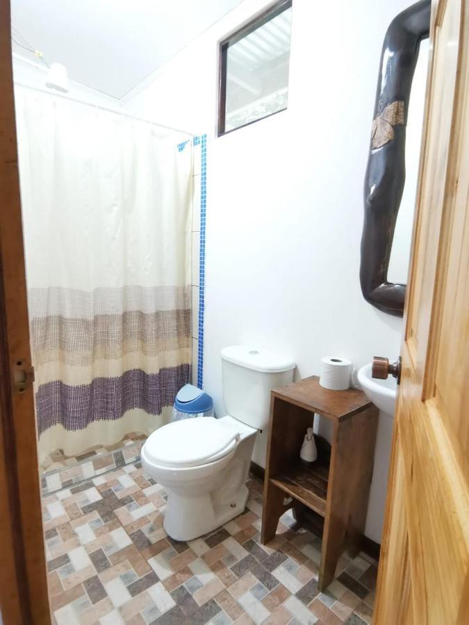 Casita Happy Feet And Tours Corcovado Ξενοδοχείο Drakes Bay Εξωτερικό φωτογραφία