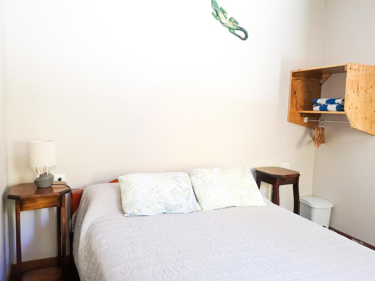 Casita Happy Feet And Tours Corcovado Ξενοδοχείο Drakes Bay Εξωτερικό φωτογραφία